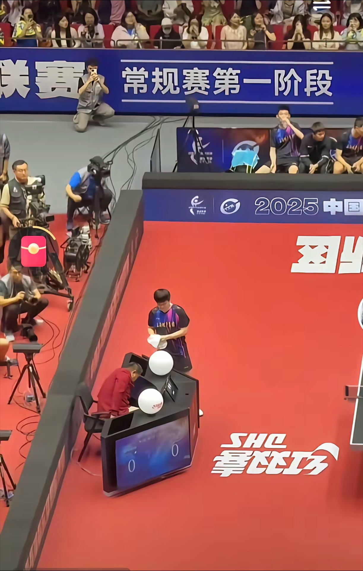 奥地利队翻盘日本队，梁靖崑统治全场