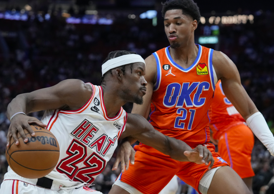 威廉姆斯险胜红牛二队，周冠宇扛起全队