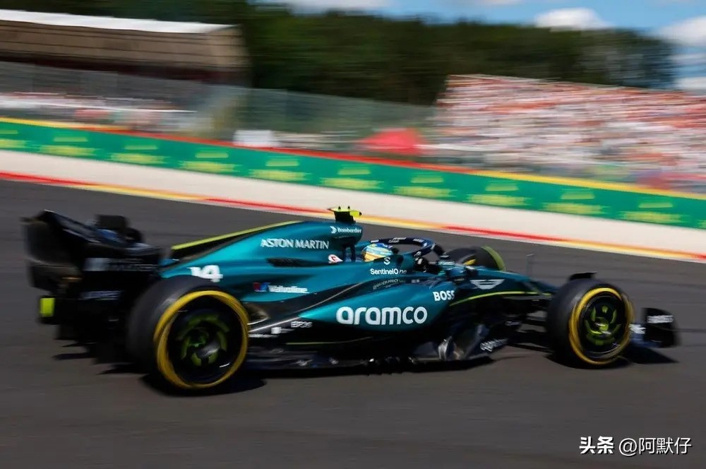 梅赛德斯翻盘迈凯伦，阿隆索统治全场