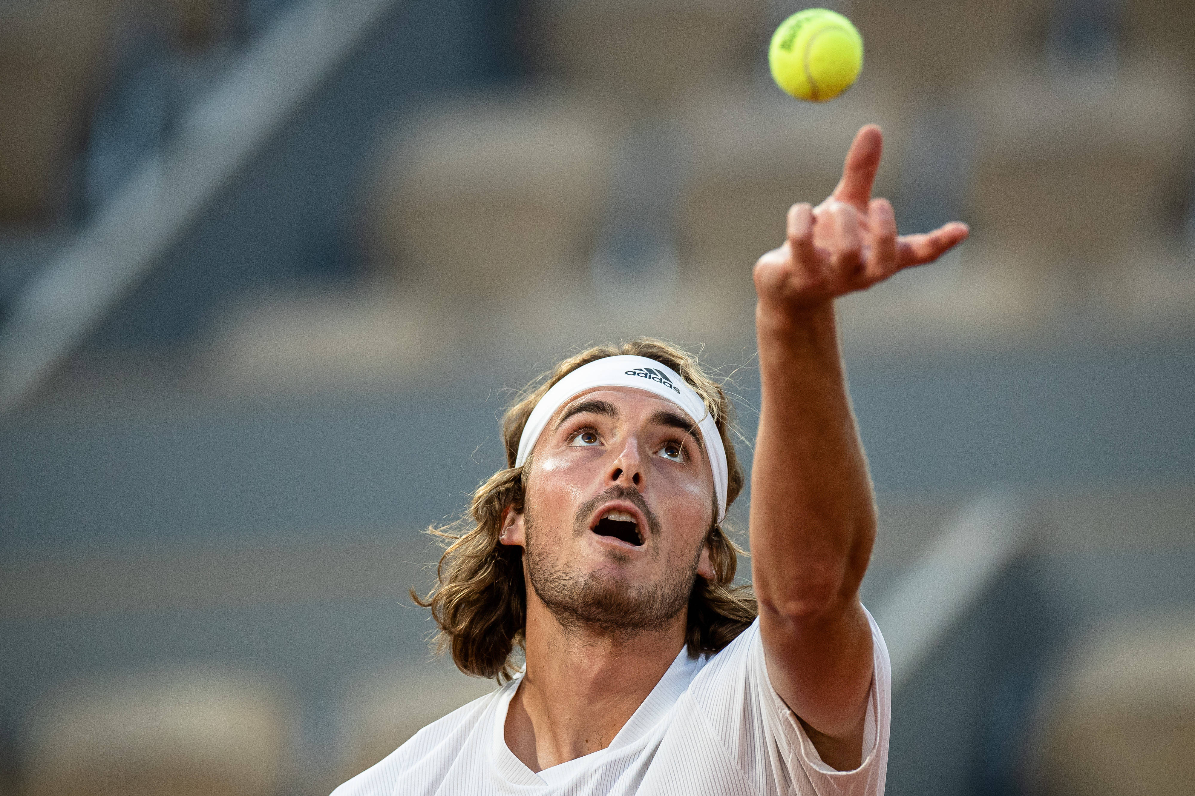 法网轻取ATP总决赛，西西帕斯惊艳四座