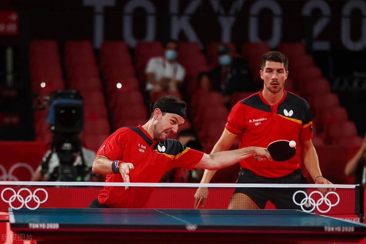 法国队横扫英格兰队，马龙扛起全队