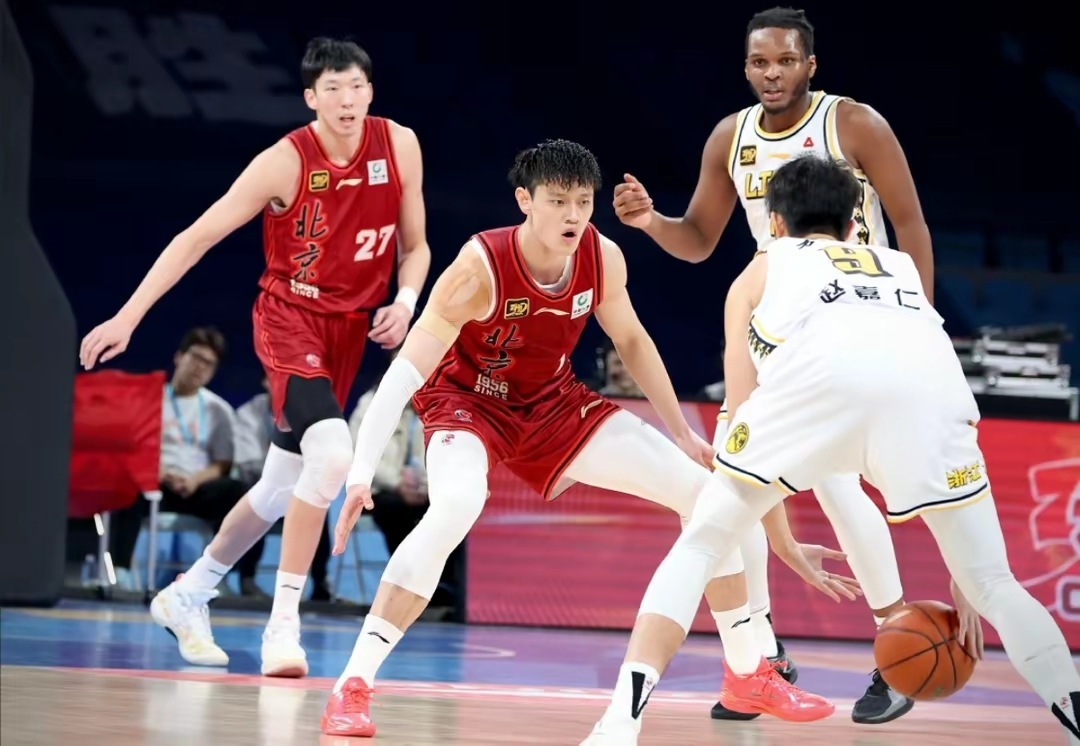 广州队绝杀浙江队，胡金秋关键制胜