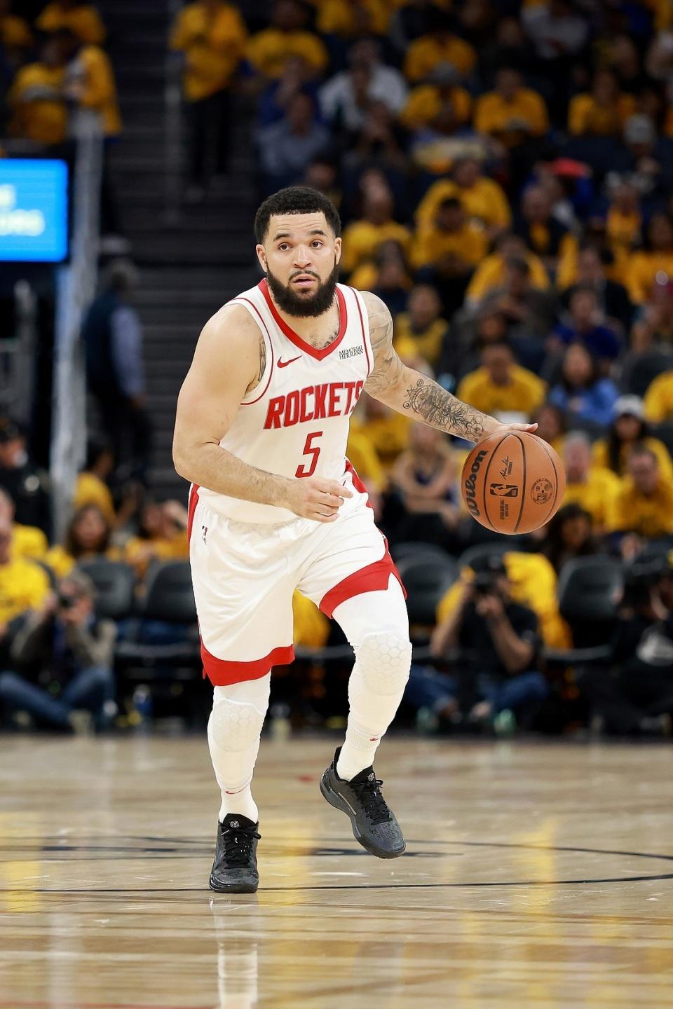 江苏队力克湖人,范弗利特状态火热 江苏队力克湖人,范弗利特状态火热