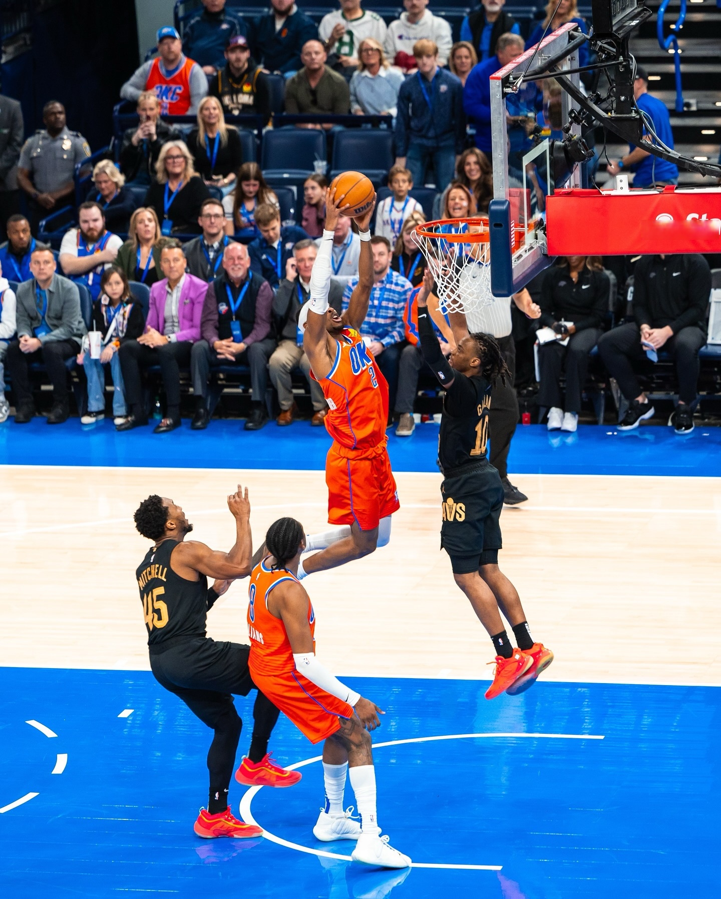 骑士完胜尼克斯，杜兰特带队取胜