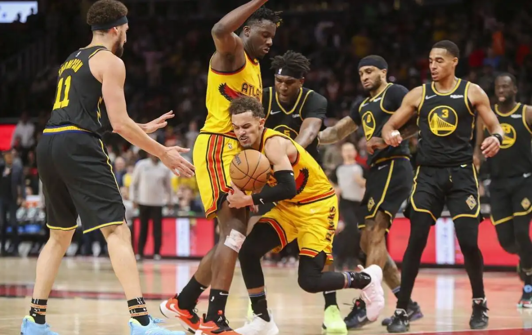 太阳翻盘江苏队,克莱统治全场 太阳翻盘江苏队,克莱统治全场